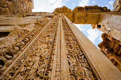 Puerta del Templo de Baco