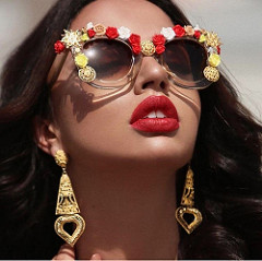Flower embellished sunglasses