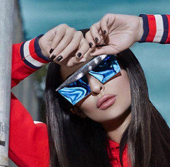 Blue edgy couture sunglasses