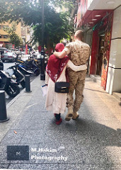 بعيدا عن الحرب .. هي الحب و هو السلام