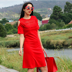 How to wear Red