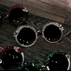 Round retro bling couture eyewear