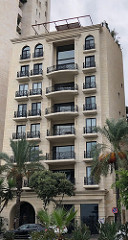 Nice building in Al Cornish, Beirut - Lebanon