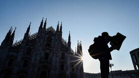 إيطاليا ترصد 12694 إصابة و251 وفاة جديدة بفيروس كورونا