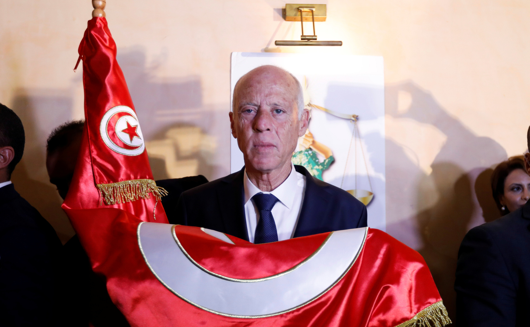 بعد حديثه مع السيسي.. الرئيس التونسي يتعرض لانتقادات حادة من الداخل
