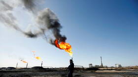 مجلس الوزراء العراقي يوافق على تجديد عقد بيع النفط الخام إلى الأردن