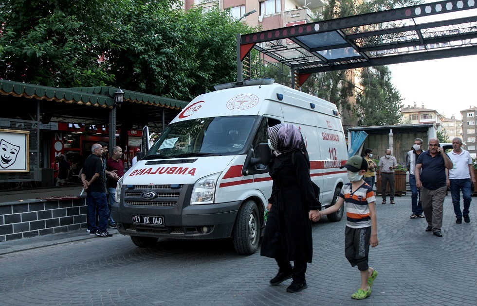 تركيا تسجل ذروة يومية بمعدل إصابات بكورونا لم تبلغه منذ 4 مايو