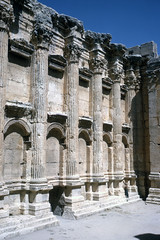 LB Baalbek Temple of Bacchus (W63-K57-08)