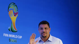 رونالدو البرازيلي يشتري نادي بداياته 