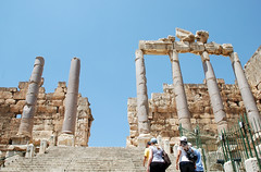 Bekaa Valley Baalbek Temple Complex Temple of Jupiter c.60-68 CE Entrance (propylaea) 2-3rd cent CE Columns & Stairs (1e)