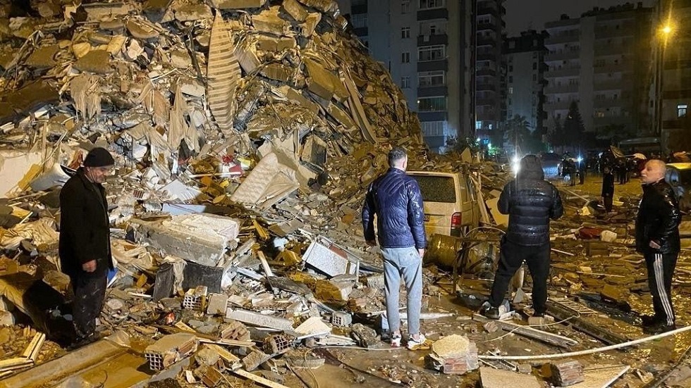 جيولوجي هولندي تنبأ بزلزال تركيا يكشف عن تداعياته على جميع أنحاء المنطقة