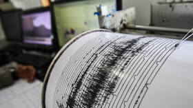 زلزال بقوة 5.7 درجة يضرب قبالة السواحل الإندونيسية