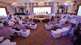 رئيس مجلس الأمة الكويتي يعترض على بيان برلمانات الخليج حول غزة (فيديو)